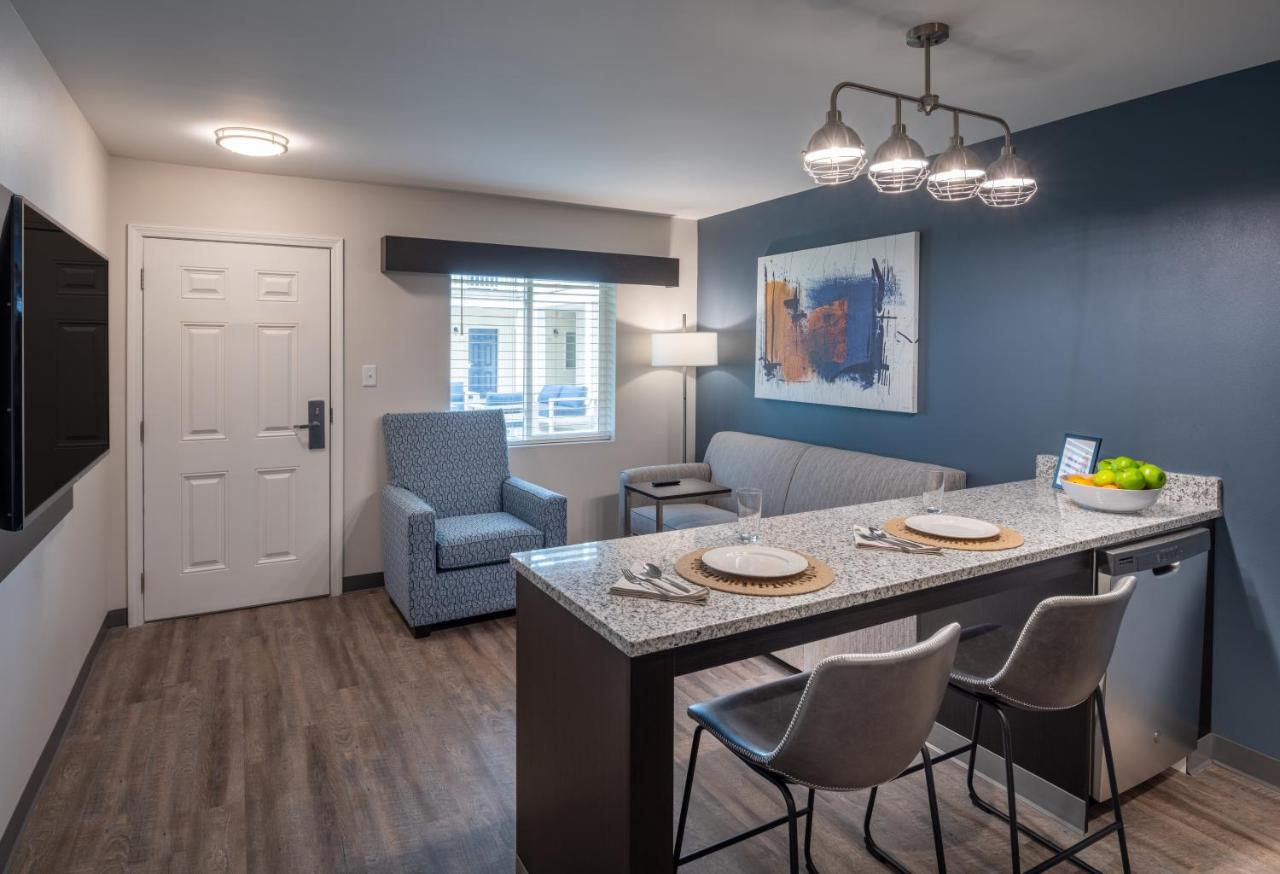 stayAPT Suites Alexandria-Fort Belvoir Exterior foto