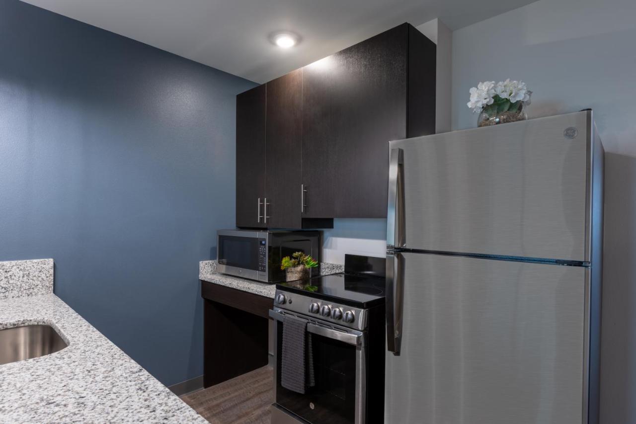 stayAPT Suites Alexandria-Fort Belvoir Exterior foto