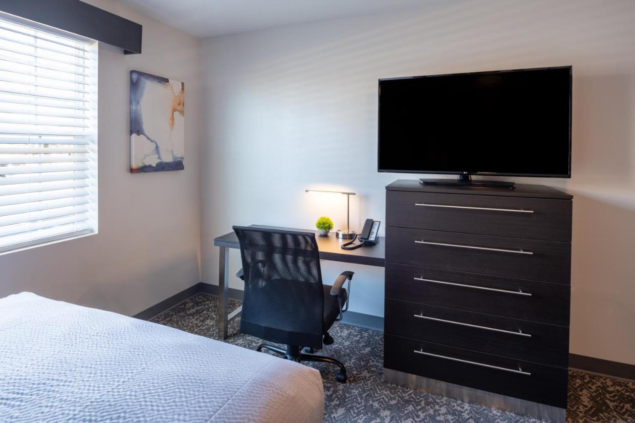 stayAPT Suites Alexandria-Fort Belvoir Exterior foto