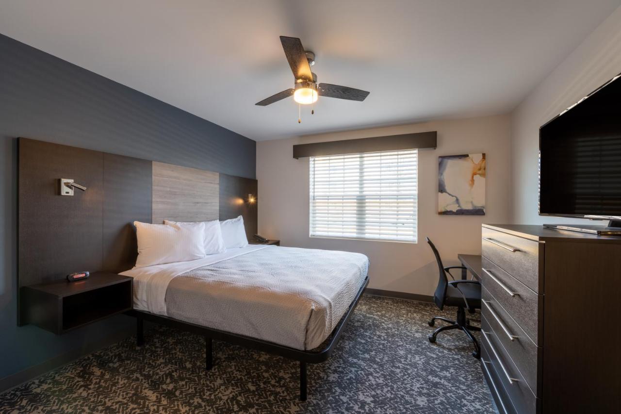 stayAPT Suites Alexandria-Fort Belvoir Exterior foto