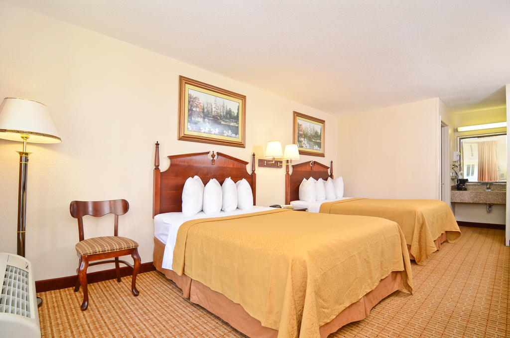 stayAPT Suites Alexandria-Fort Belvoir Quarto foto