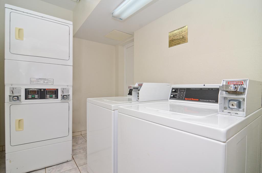 stayAPT Suites Alexandria-Fort Belvoir Exterior foto